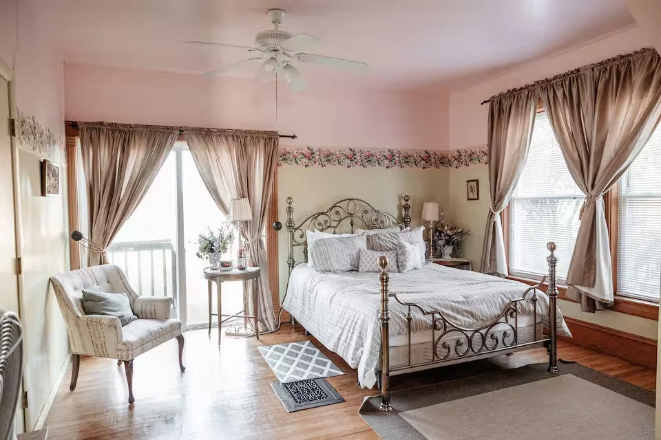 bedroom2.2.jpg