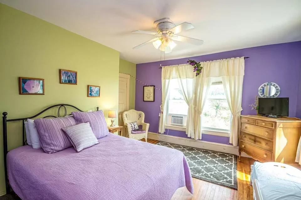 bedroom5.jpg