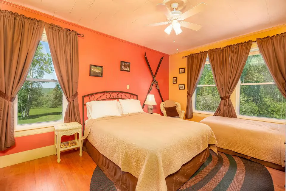 bedroom6.1.jpg