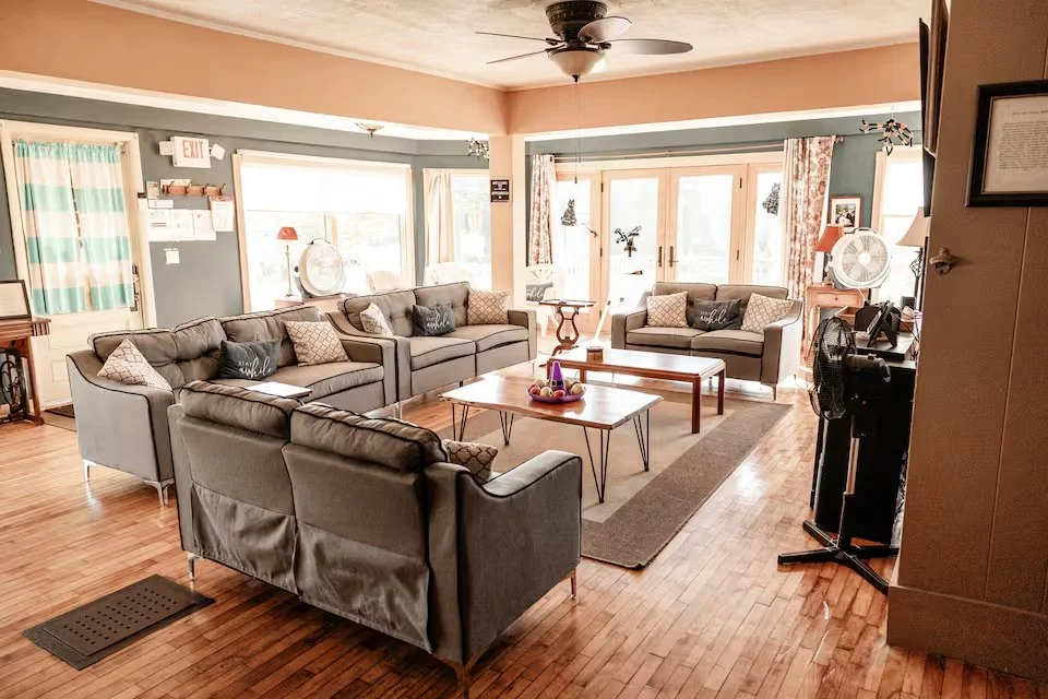 livingroom1.jpg