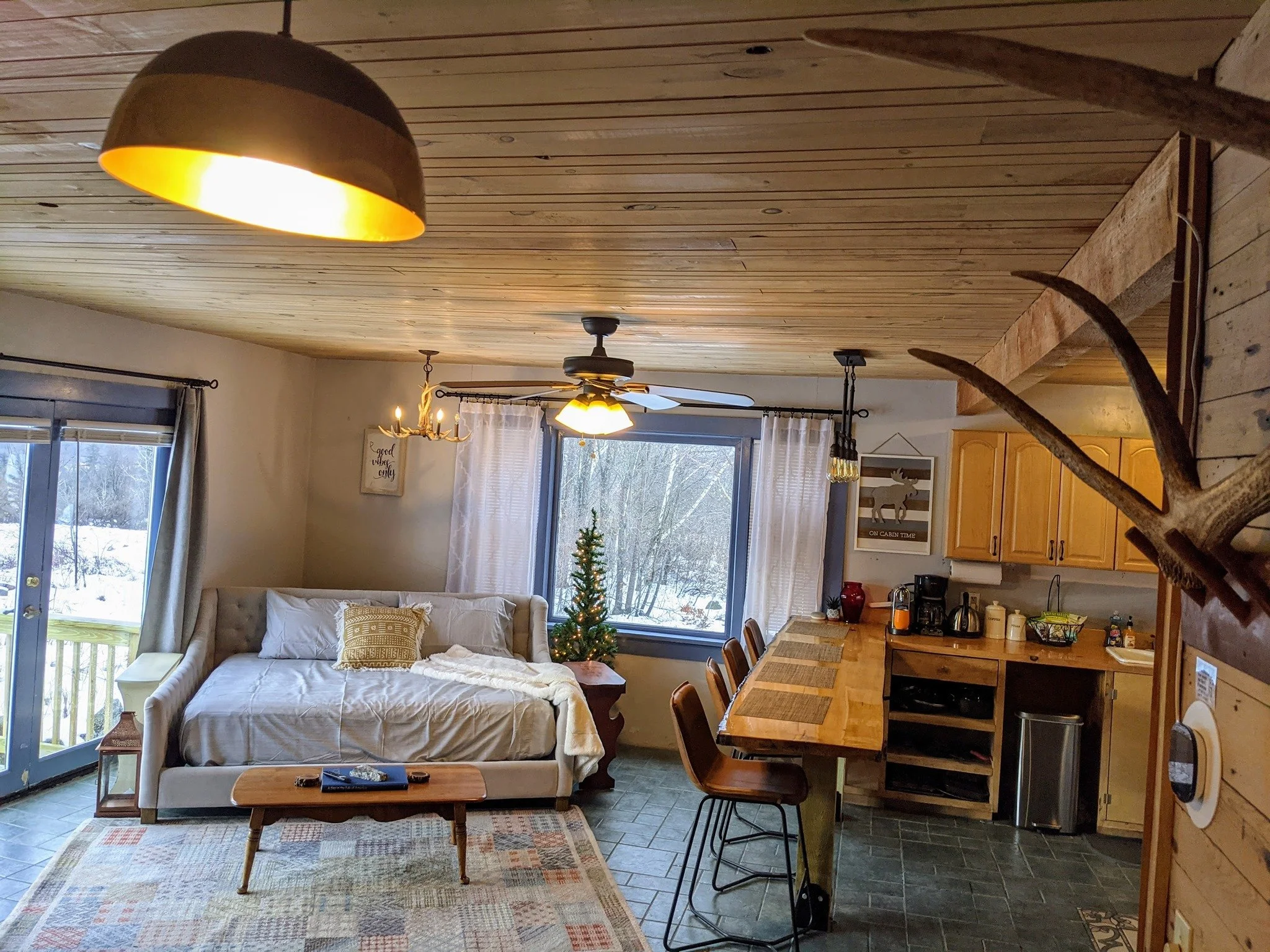 cabin7.jpg