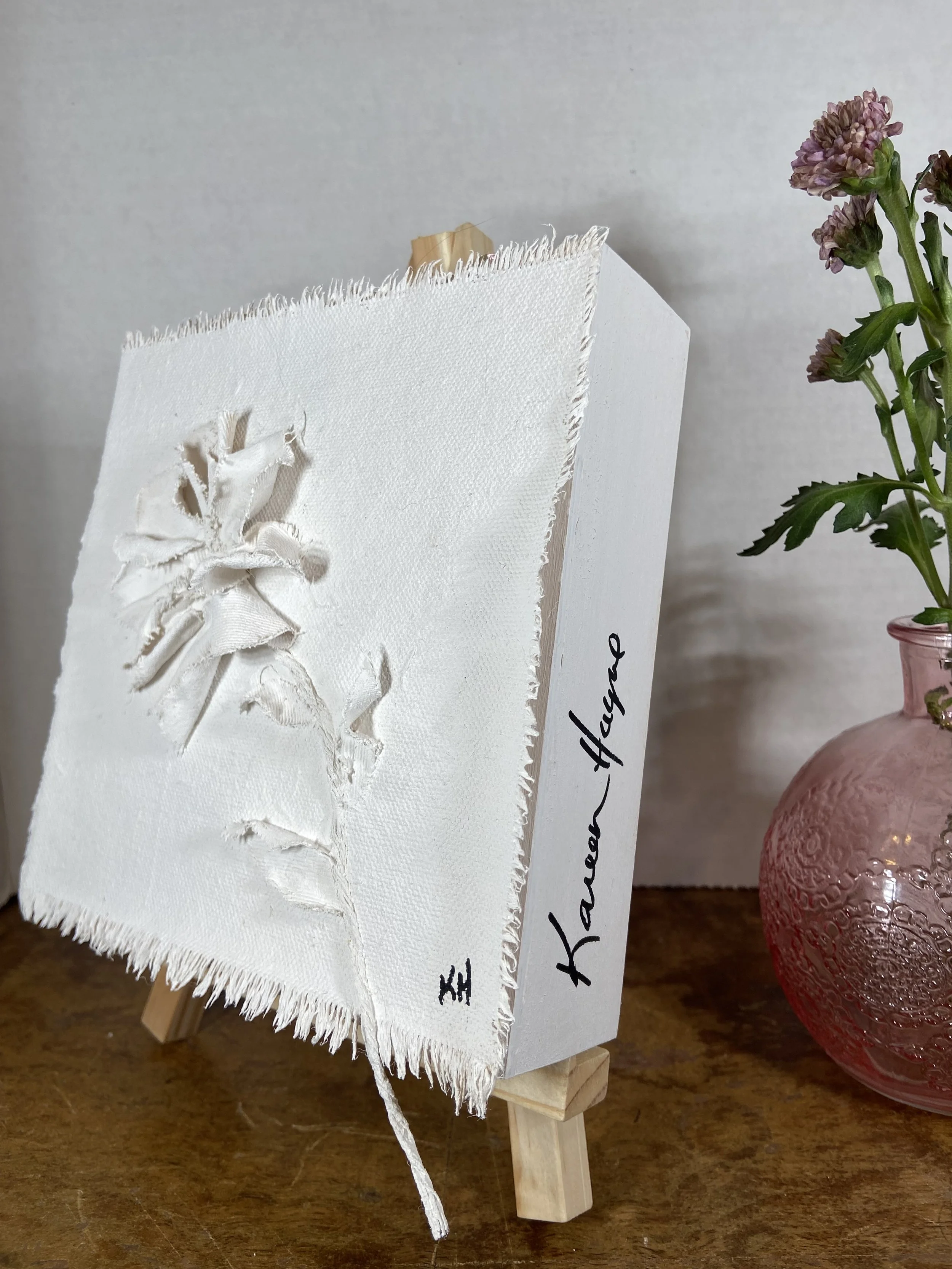 5474 White Floral Side.jpeg