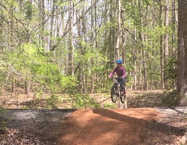 Jess and I often joke that as the youngest child, Eva is &ldquo;just along for the ride&rdquo;. Today while the older boys and I were working on our jumps she decided to join the fray unannounced and as @crokerjonaj  would say &ldquo;totally sent it&