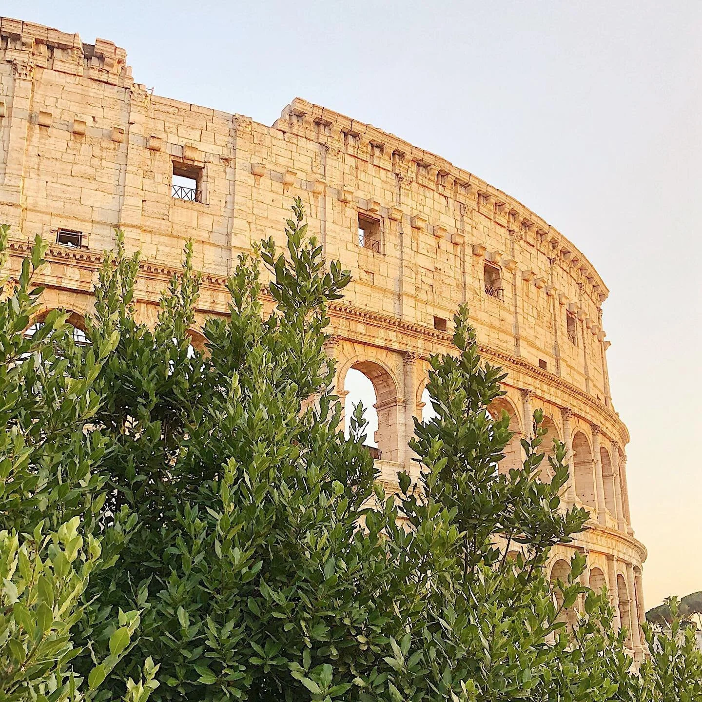 When in Rome&hellip; You&rsquo;ll definitely hit those daily 10k steps, and then some! Sightseeing by foot was my favorite way to experience this gorgeous city, and not to mention allowed me to stop to take photos along the way. Check out the blog to