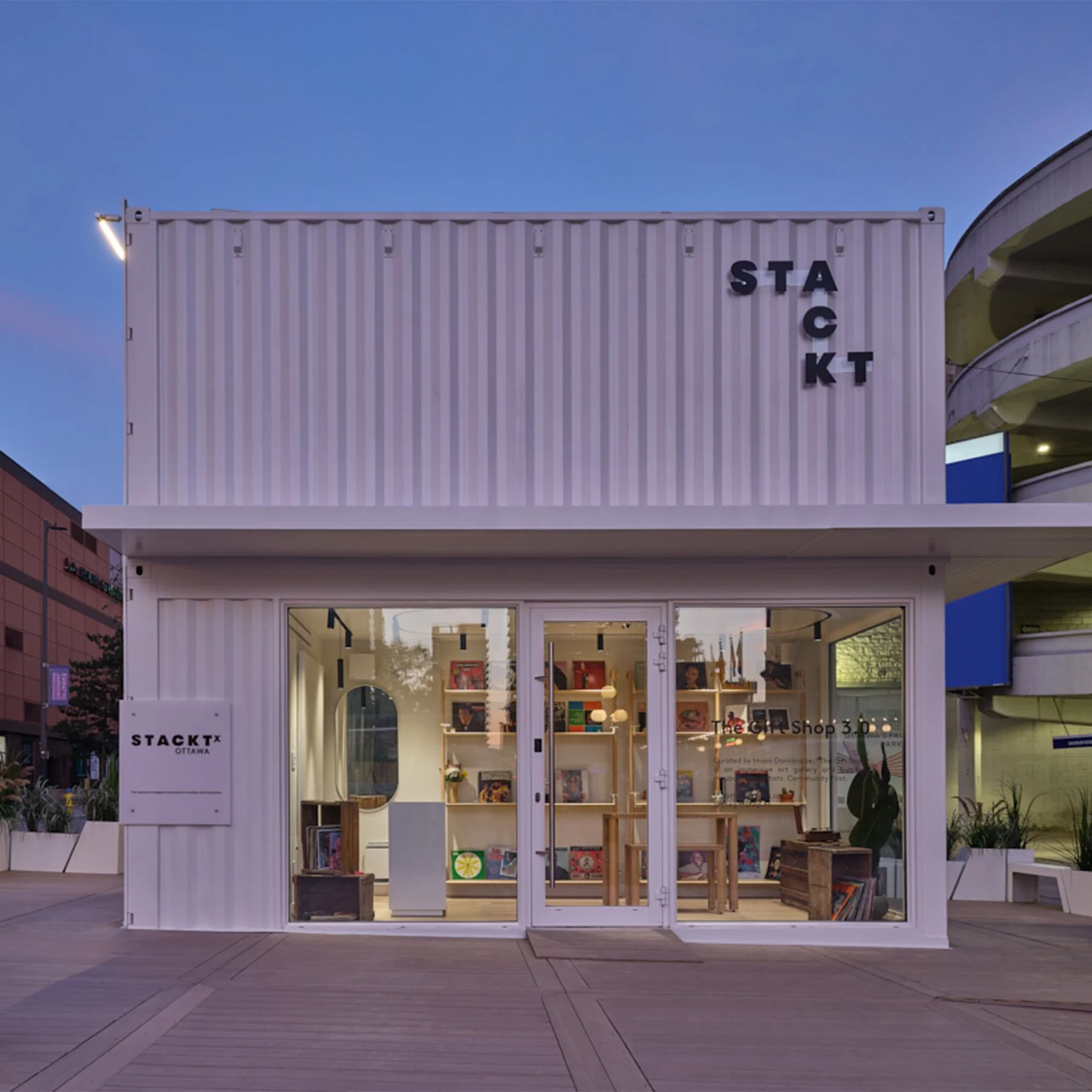STACKTx travelling market, a DS Studio experience design project