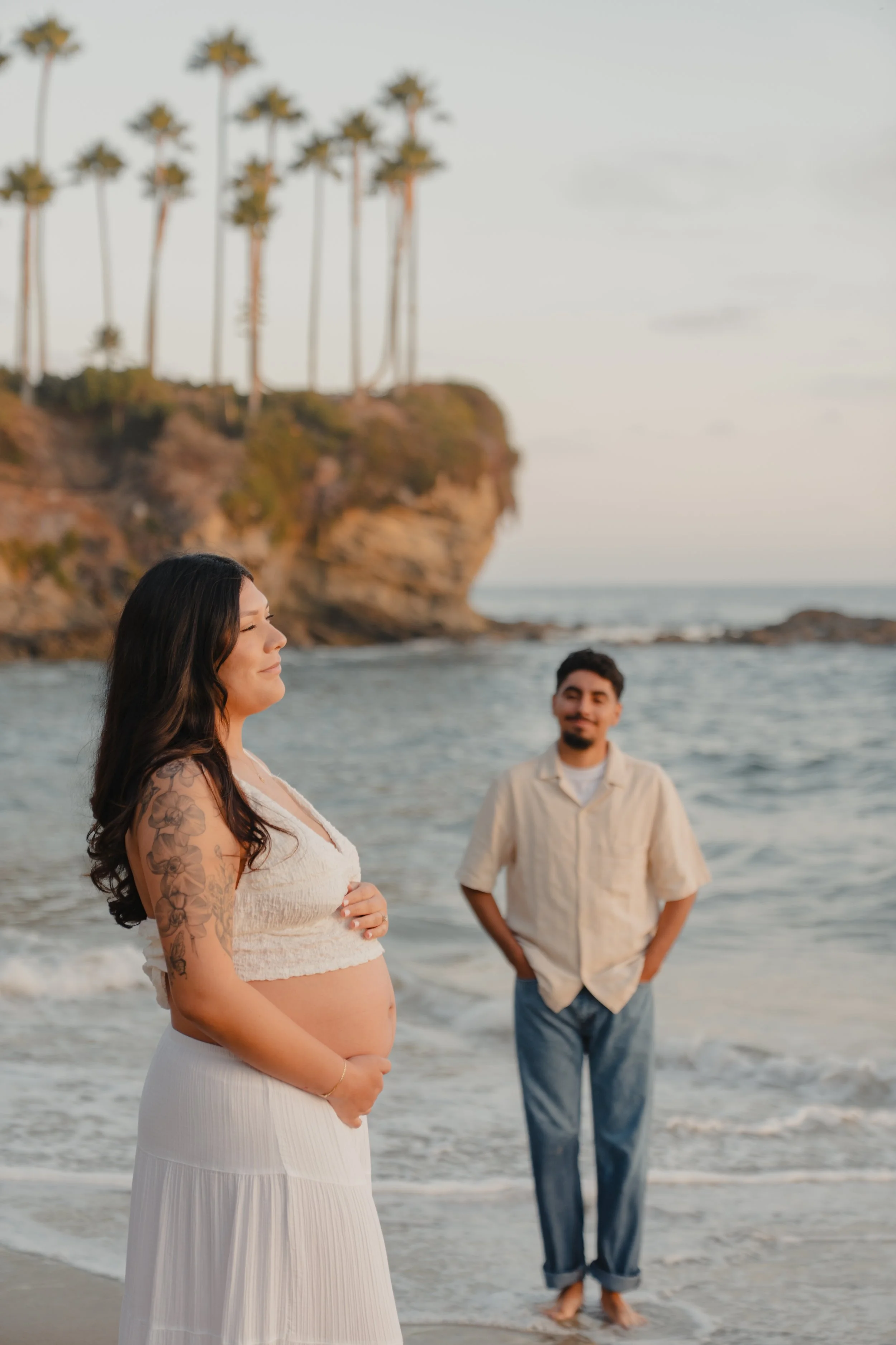 Expecting couple maternity session near the cliffs of Laguna Beach.