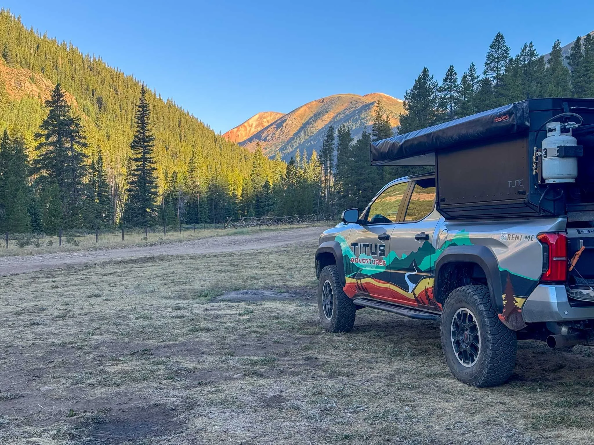 Tacoma_Camper_rental_Denver_Las_Vegas_4x4-3.jpg