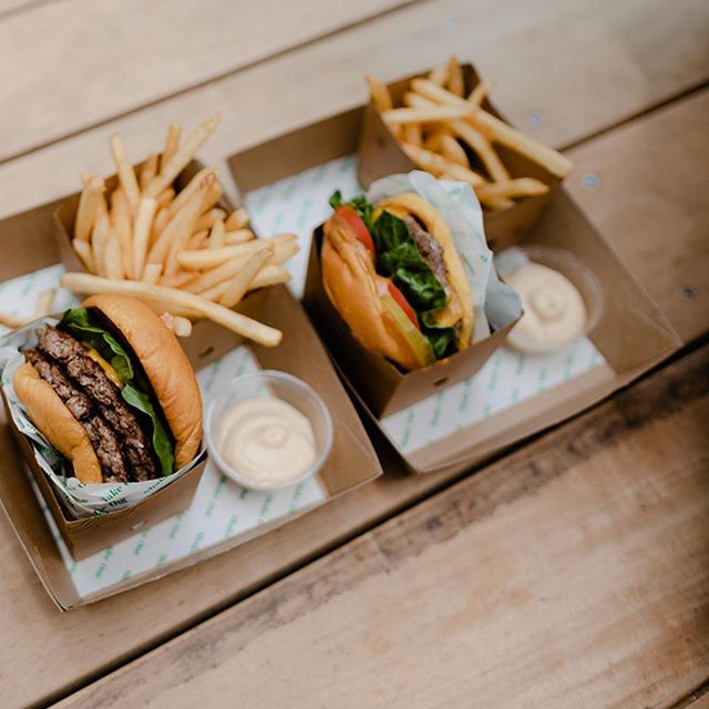 ⚡️Buy one, get one free ⚡️ ~ today only for international burger day - enter FE3D42 at kiosk. 🍔 🤼&zwj;♀️ 🍔 #shakeoutnz #seeingdouble 🕵🏽&zwj;♀️ Ts &amp; Cs on website.