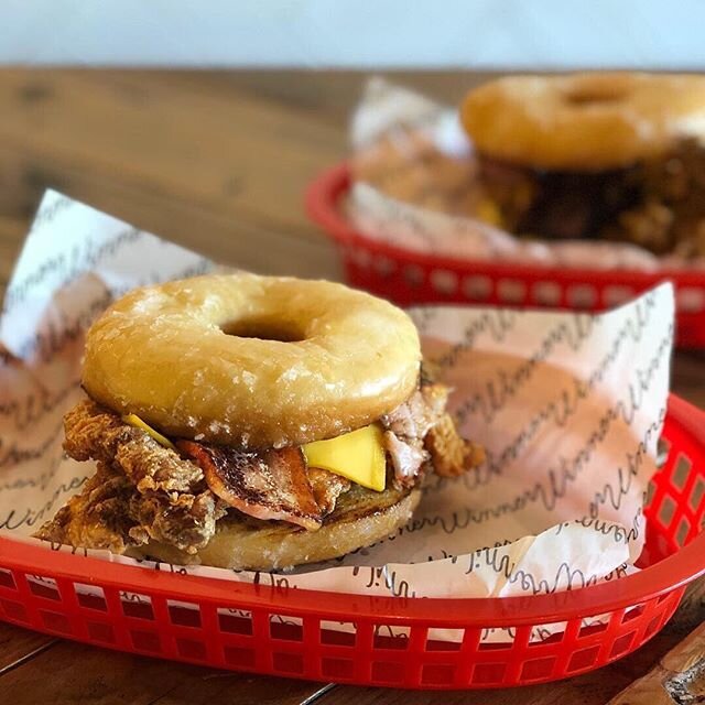 It's back 🍩🍔! Donut burgs' making their return - Friday only ✨ for International Donut Day 🍩. Fried chicken, bacon, cheese and BBQ sauce in a @mamasdonutsnz glazed donut. Get in quick 🏃 only a limited number available #winnerwinnernz #internation