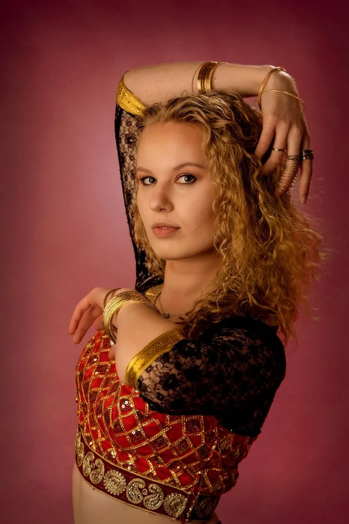 Female STYLE Bollywood