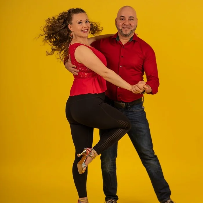 Couple Intermediate/advanced Bachata