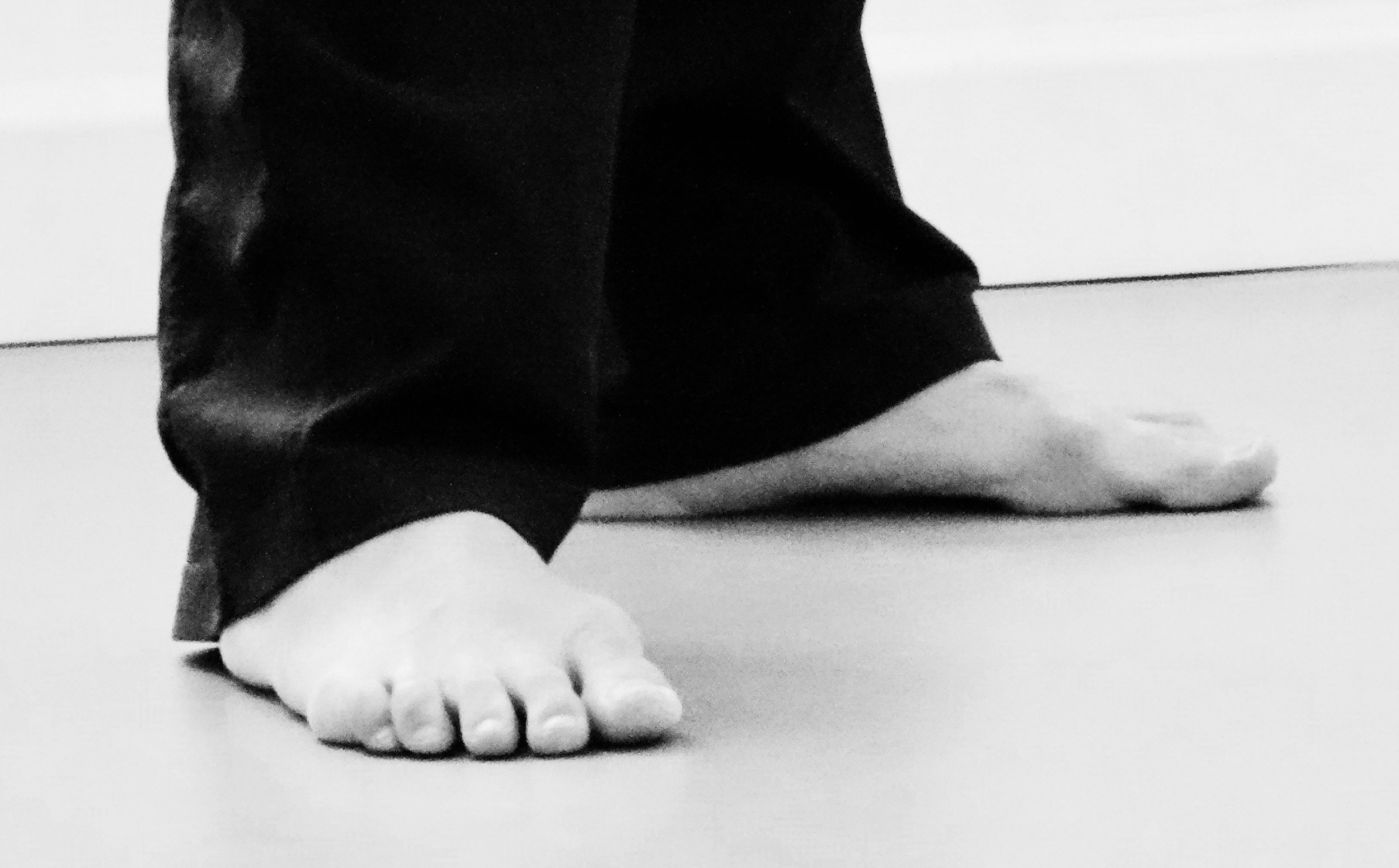 no shoes clubbing