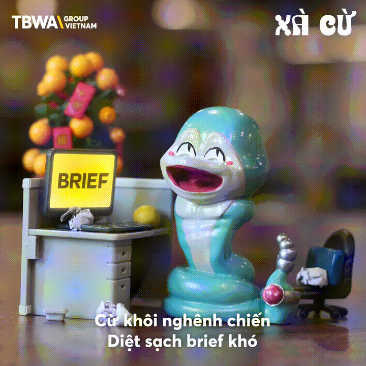 Tbwa_NewYear_19.gif