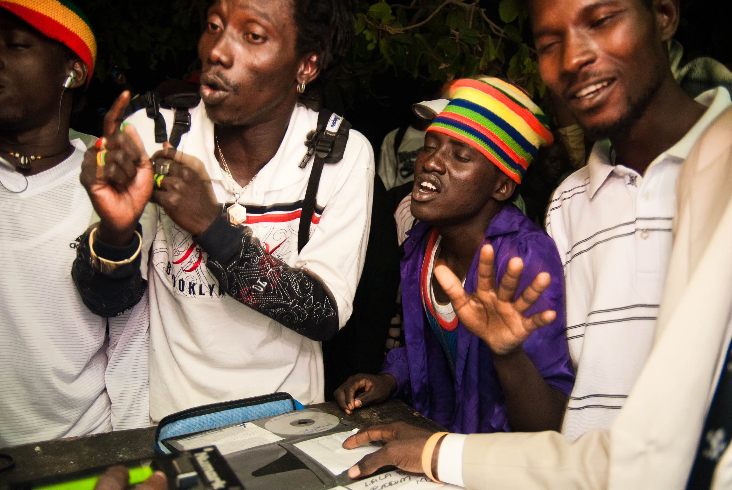  Reggae under the Tree, Gambia, Jamaica of Westafrica, Africa 