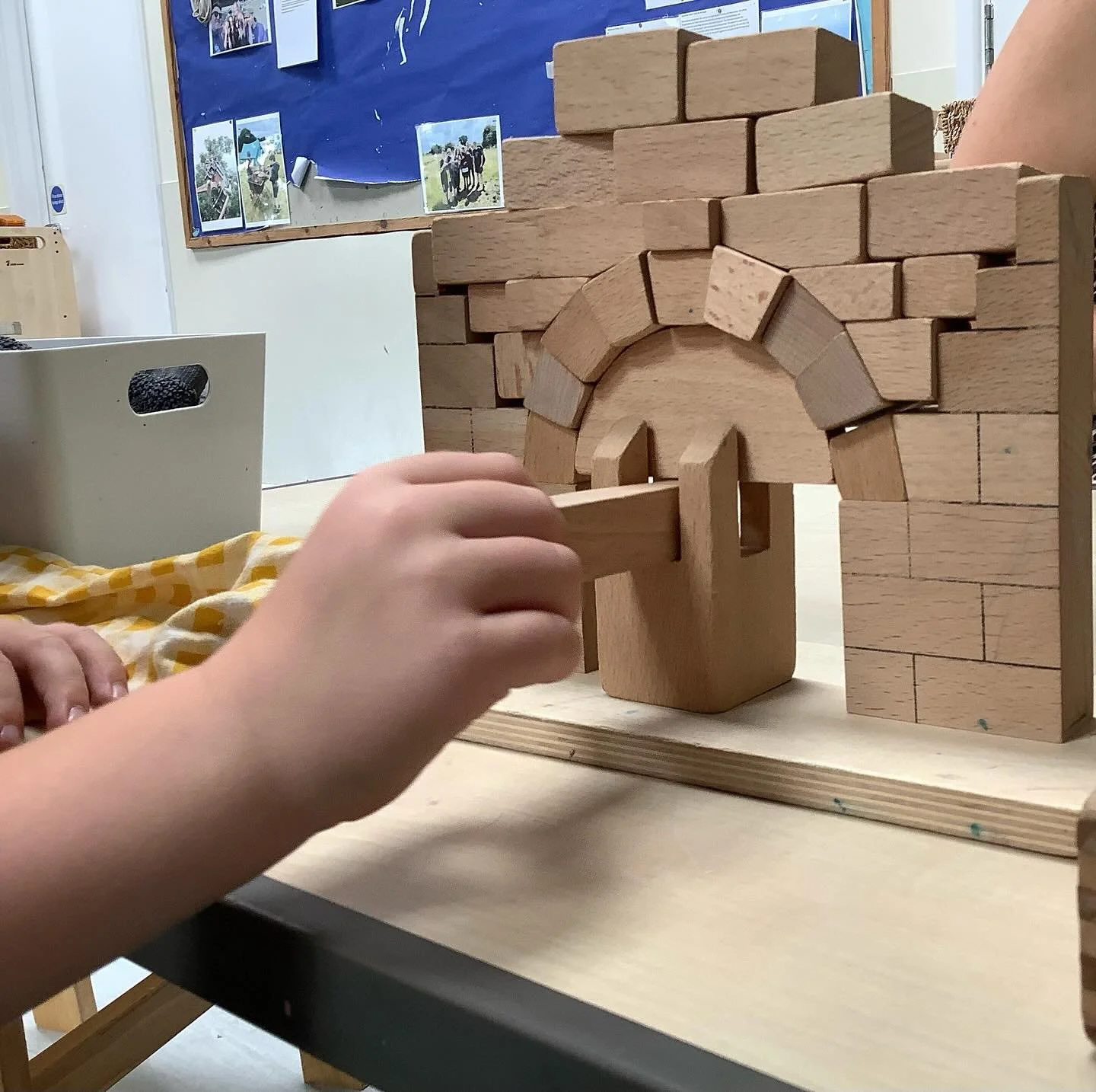 Don&rsquo;t miss out, contact us about a visit today!
Artisans.uk.com
.
#Earlyyears #Mums #Harpenden #Harpendenlife
#Harpendenbusiness #StAlbans #OutofLondon
#Pedagogy #Neuroscience #Threeangers #Toddlerslife
#Toddlermumlife #Finemotorskills #Montess