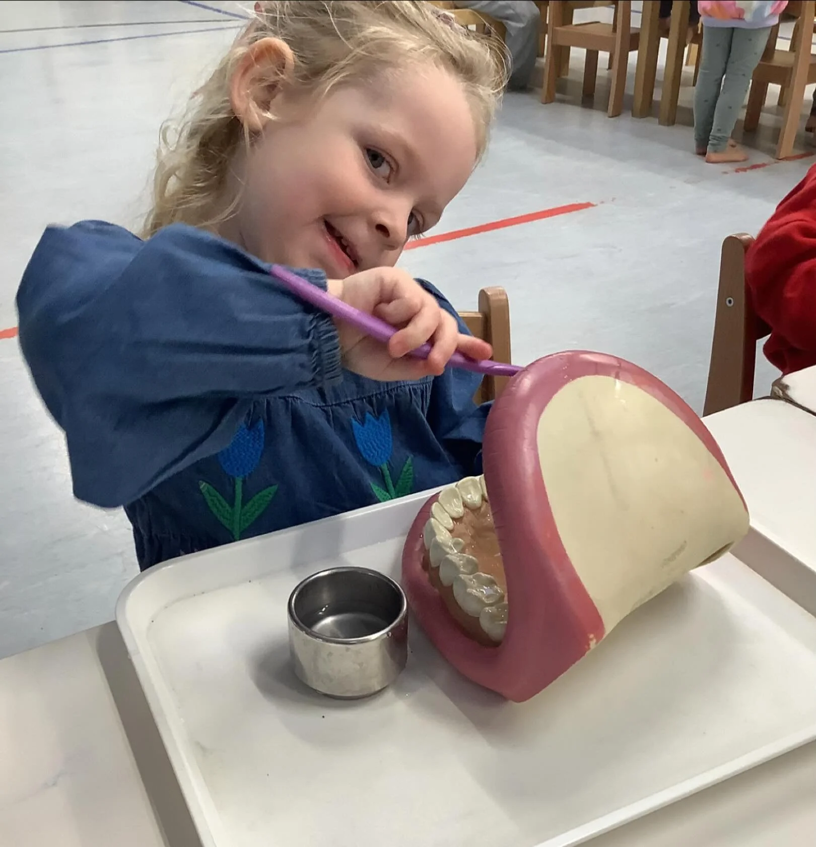 We had lots of fun exploring the different parts of the human mouth and practising cleaning, as learning independent hygiene from a young age is really important. 
.
#Earlyyears #Mums #Harpenden #Harpendenlife #Harpendenbusiness #StAlbans #OutofLondo