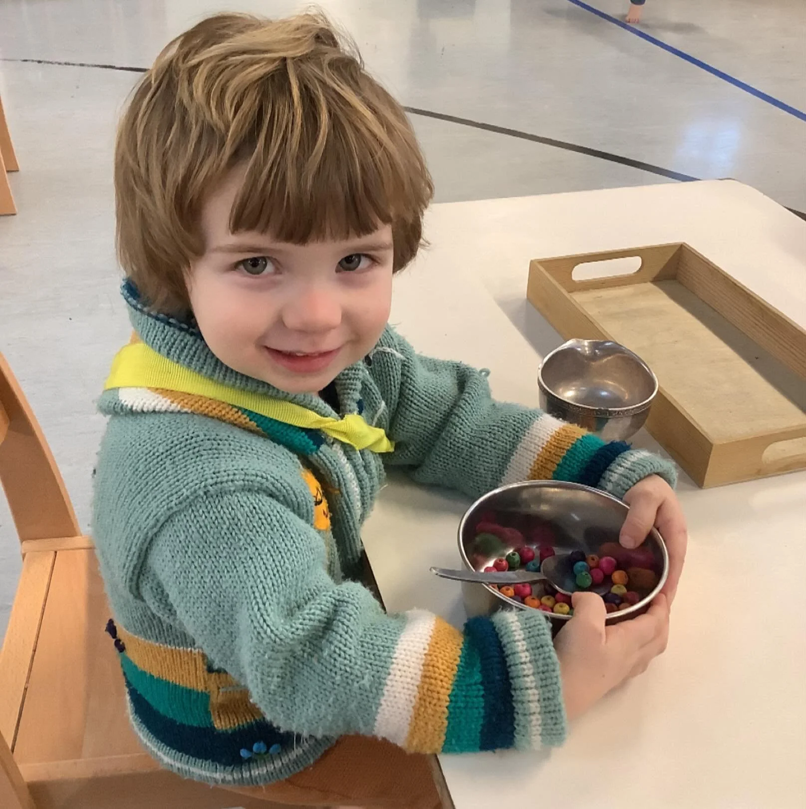 One very happy child with their bead activity tray! 🙂
.
#earlyyears #mums #harpenden #harpendenlife #harpendenbusiness #weareharpenden #stalbans #outoflondon #pedagogy #neuroscience #threeangers #toddlerslife #toddlermumlife #finemotorskills #montes