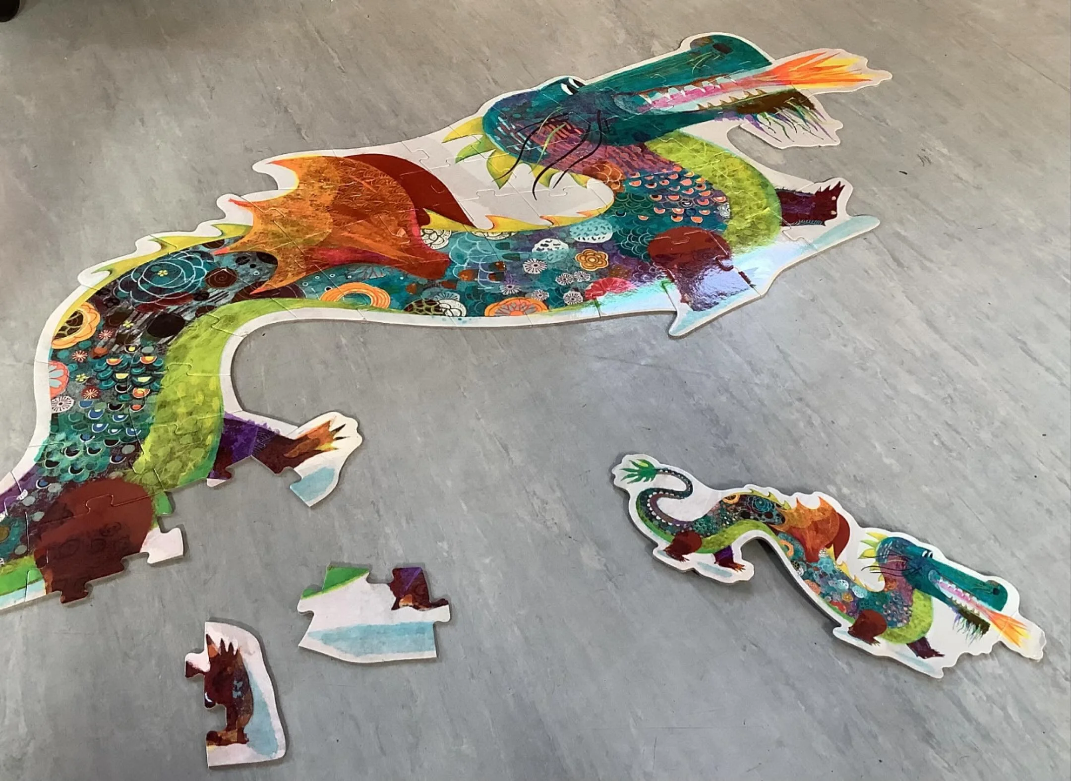 Jigsaw puzzles encourage the children to identify mistakes, whilst using trial and error with every piece.
.
#earlyyears #mums #harpenden #harpendenlife #harpendenbusiness #weareharpenden #stalbans #outoflondon #pedagogy #neuroscience #threeangers #t