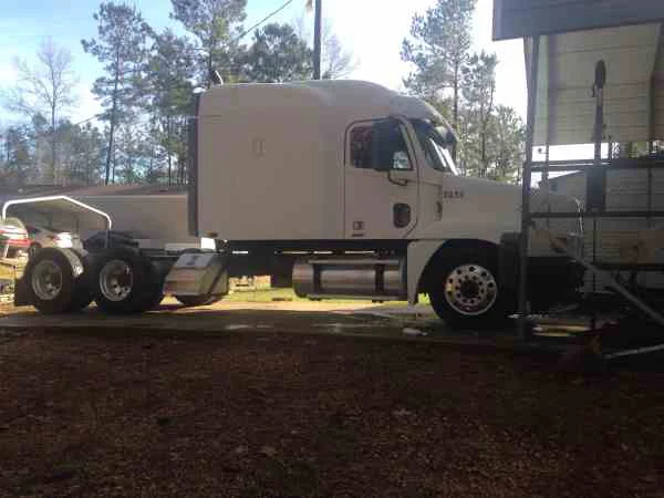 2005 Freightliner