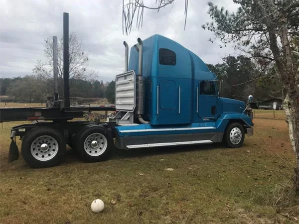 2000 Freightliner