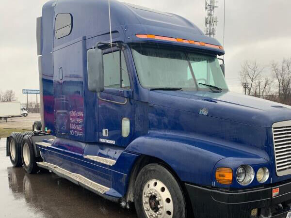 2004 Freightliner