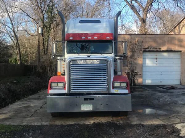 2000 Freightliner