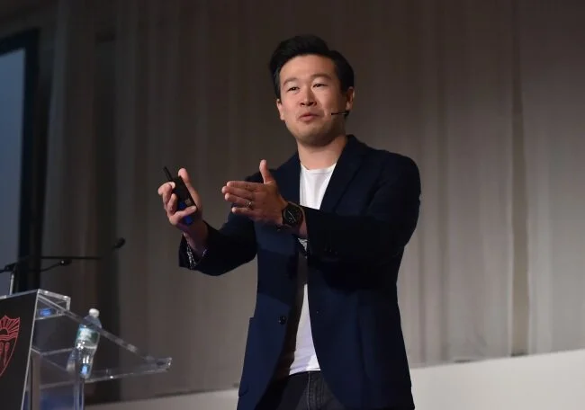 Episode 43 - Spiritual Integration in Your Portfolio with Eric Kim