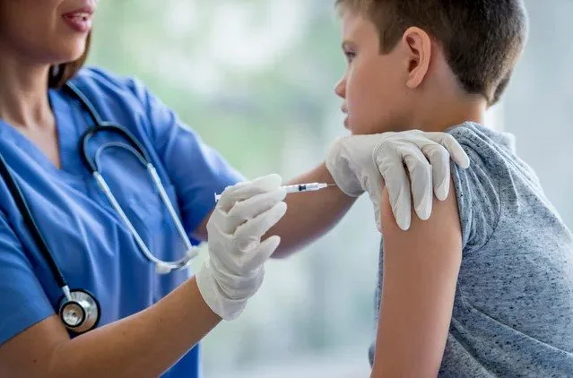 RFK Jr. says fewer flu shots for kids may be 'better.' What experts say.