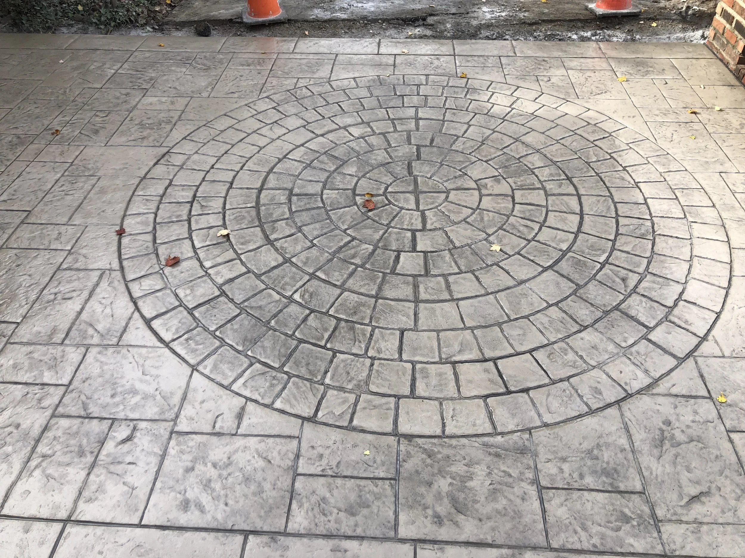 Our concrete driveways and more. ??? SCOTT CONCRETE