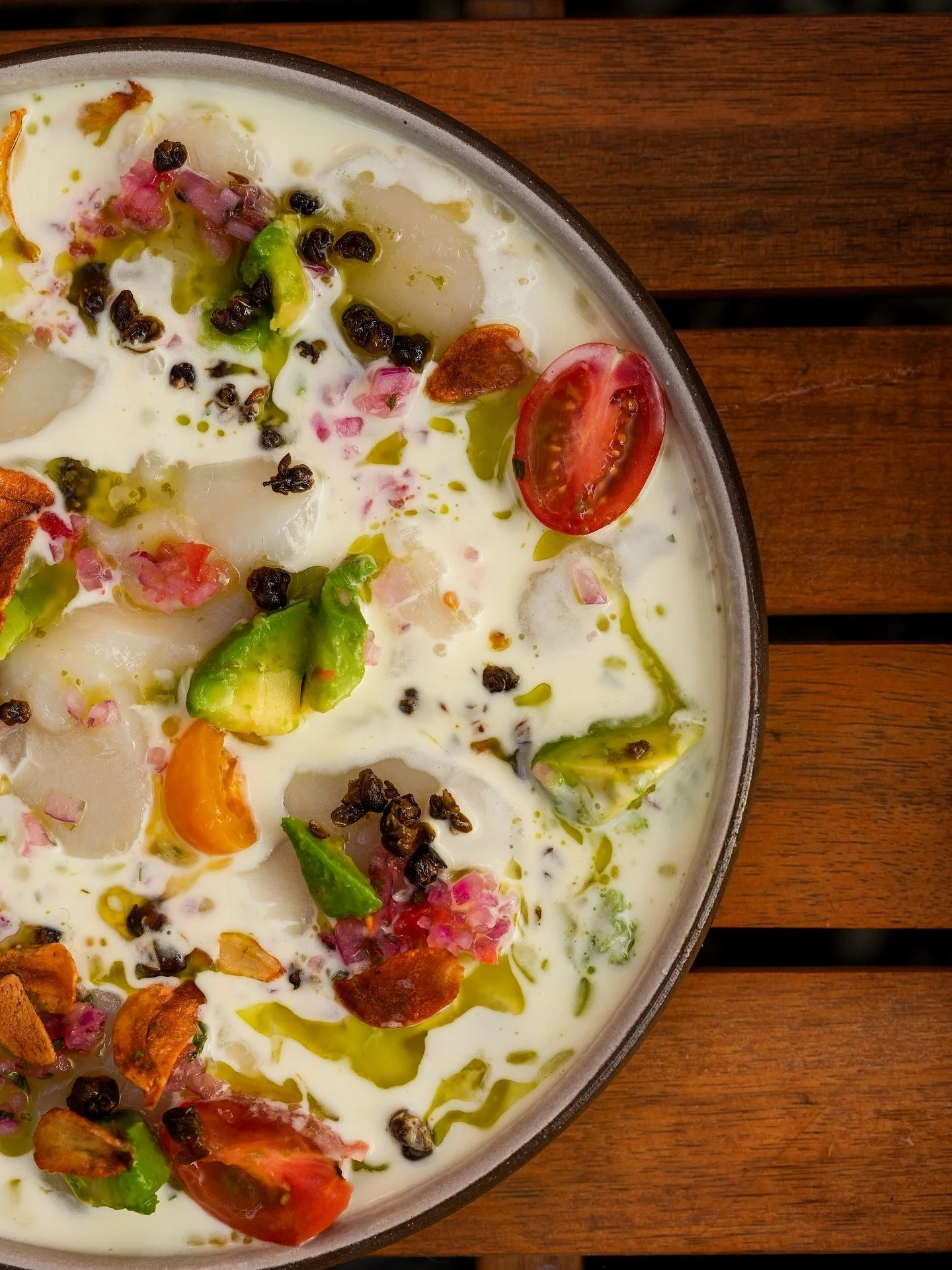 My rule: if it&rsquo;s date night, it&rsquo;s Leche. Fresh plates, pisco punch in hand, and a vibe that makes you forget anywhere else exists. 

#sanantonio #safoodie #datenight #picopunch #ceviche #peruvian