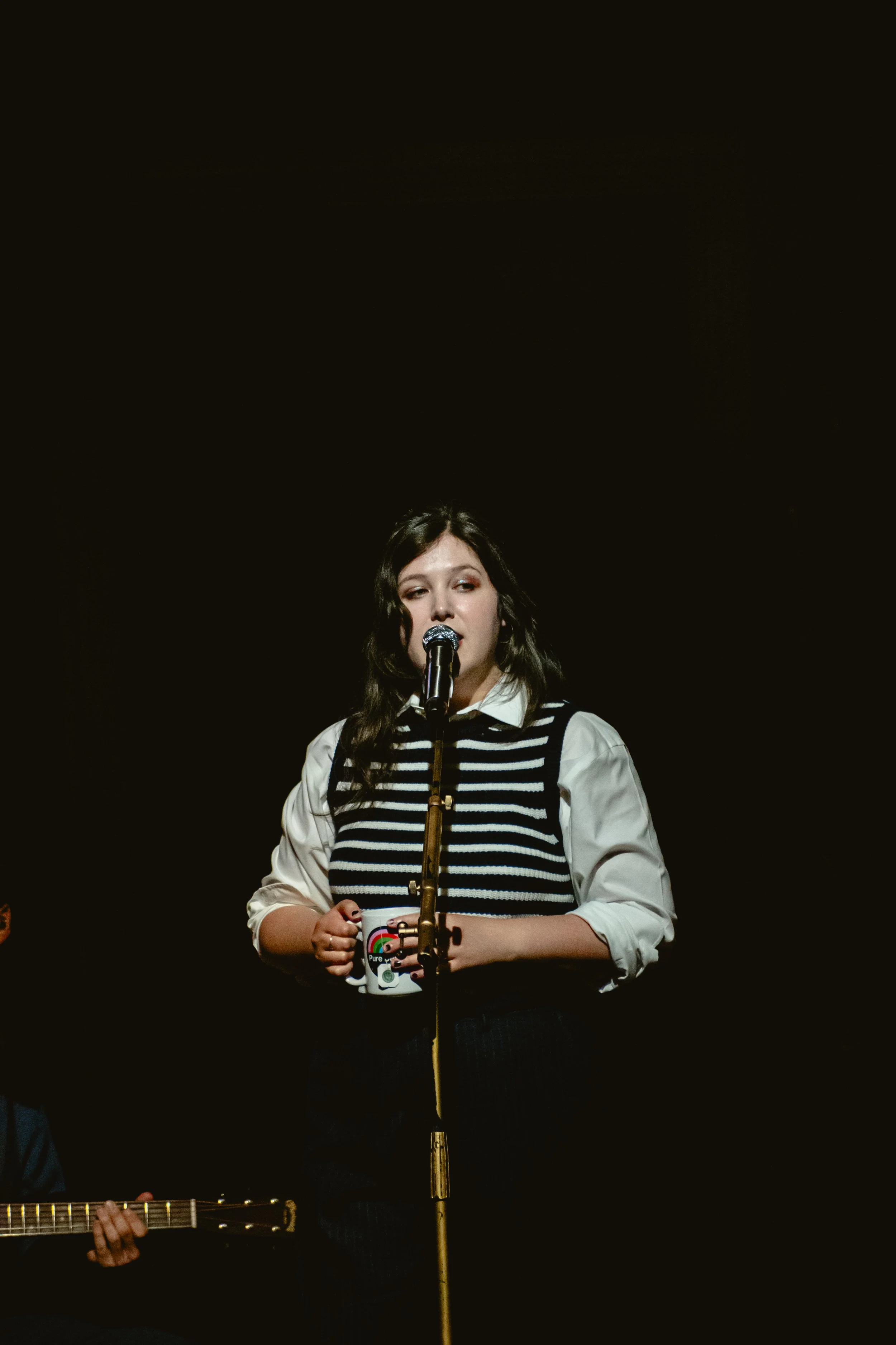 LUCYDACUS-@ISABELELISEPHOTO-KINDACOOL-6.jpg