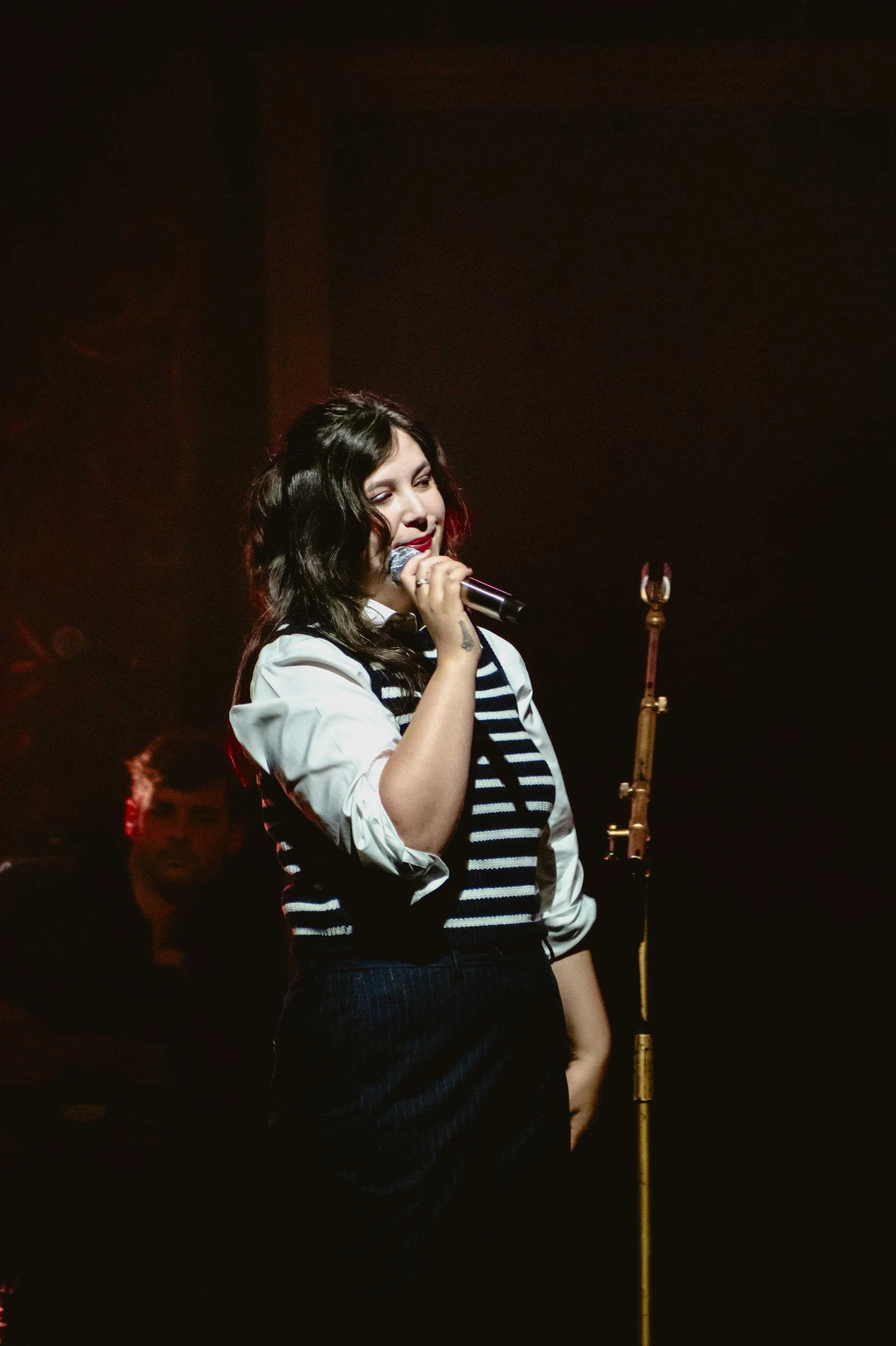 LUCYDACUS-@ISABELELISEPHOTO-KINDACOOL-10.jpg