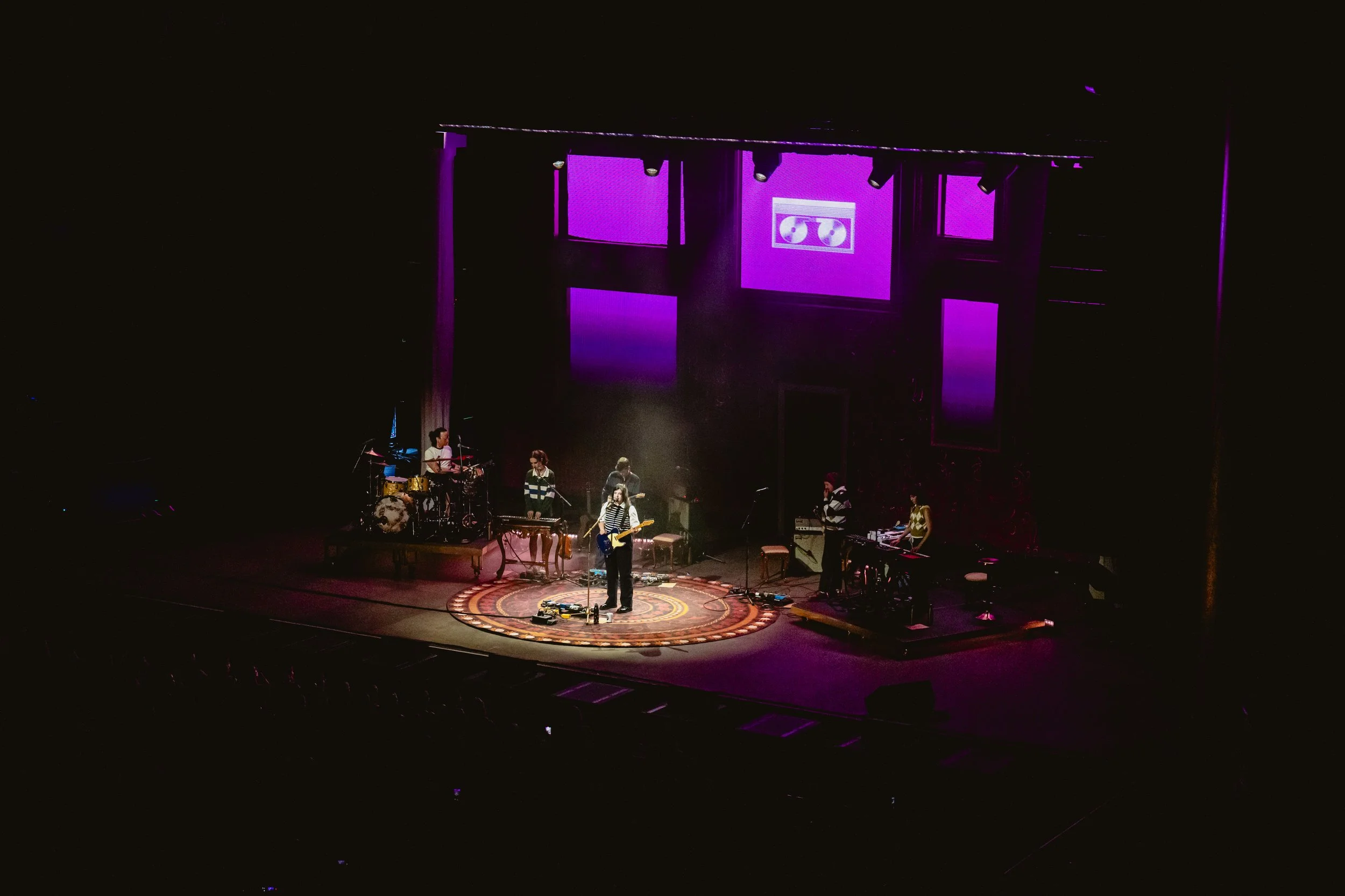 LUCYDACUS-@ISABELELISEPHOTO-KINDACOOL-15.jpg