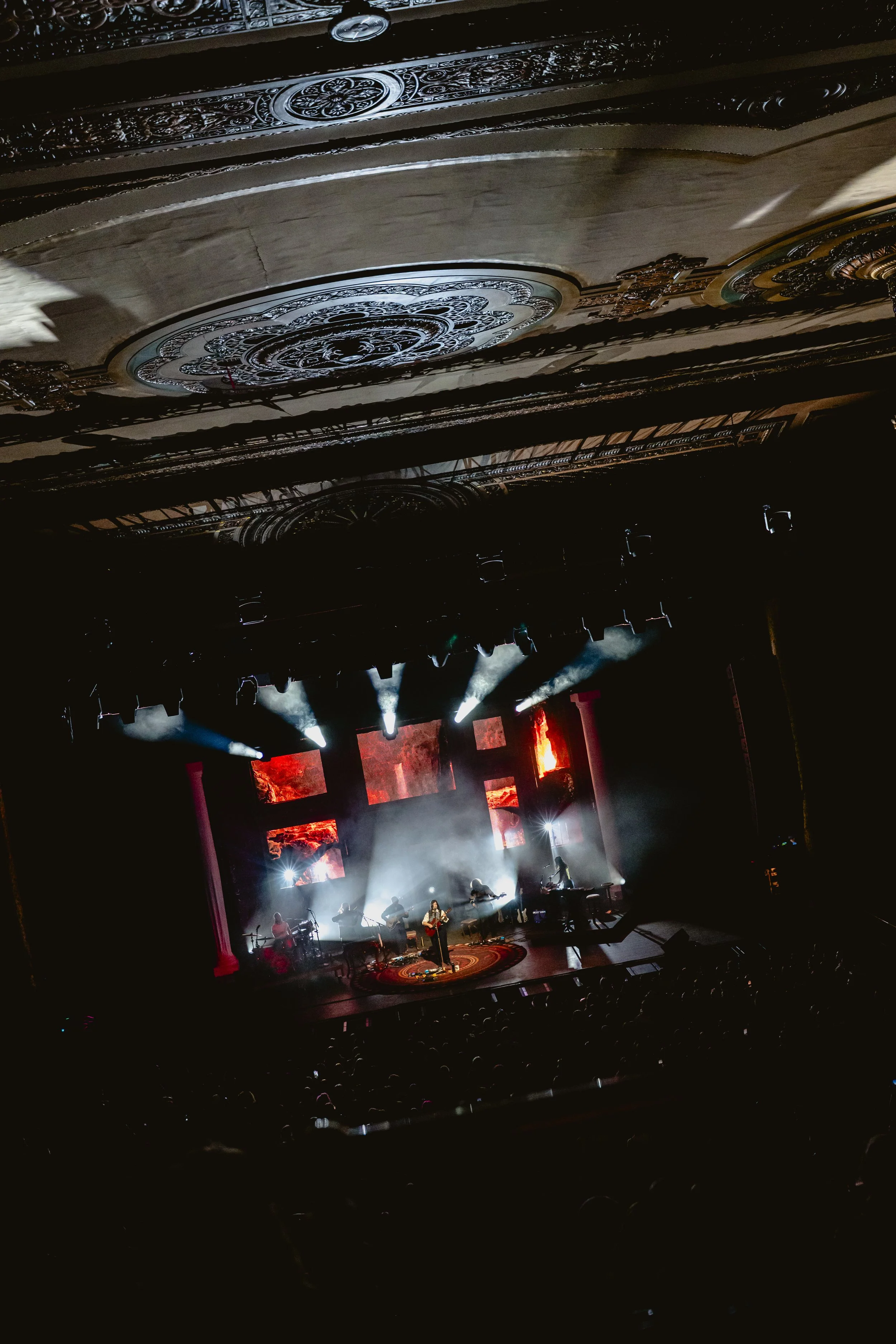 LUCYDACUS-@ISABELELISEPHOTO-KINDACOOL-18.jpg