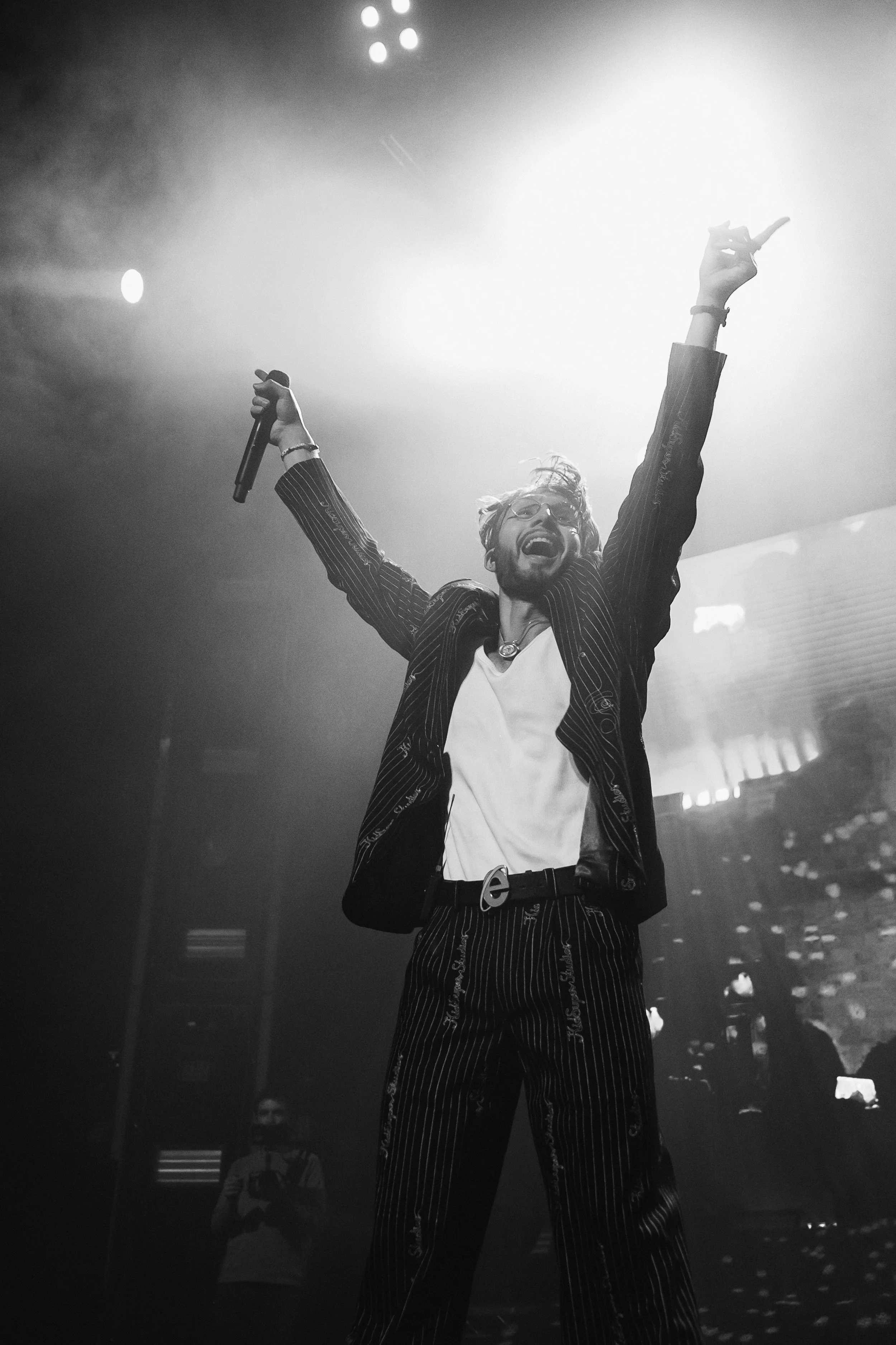 bbno$-20260316-008.jpg