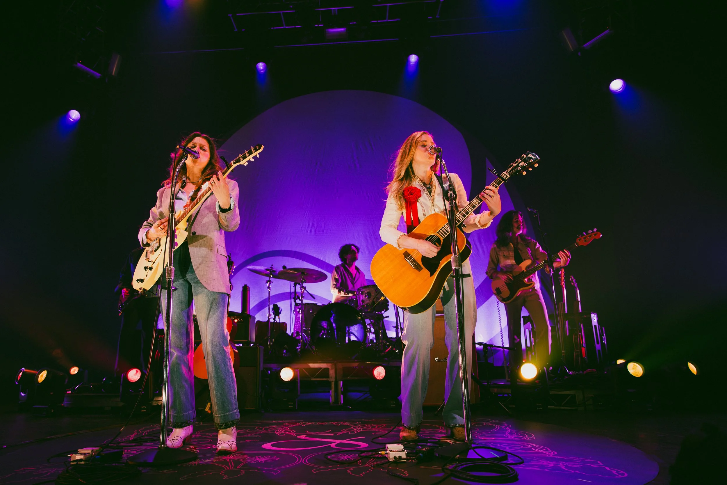 Aly & AJ Shot by Taylor Gabrovic-1.jpg