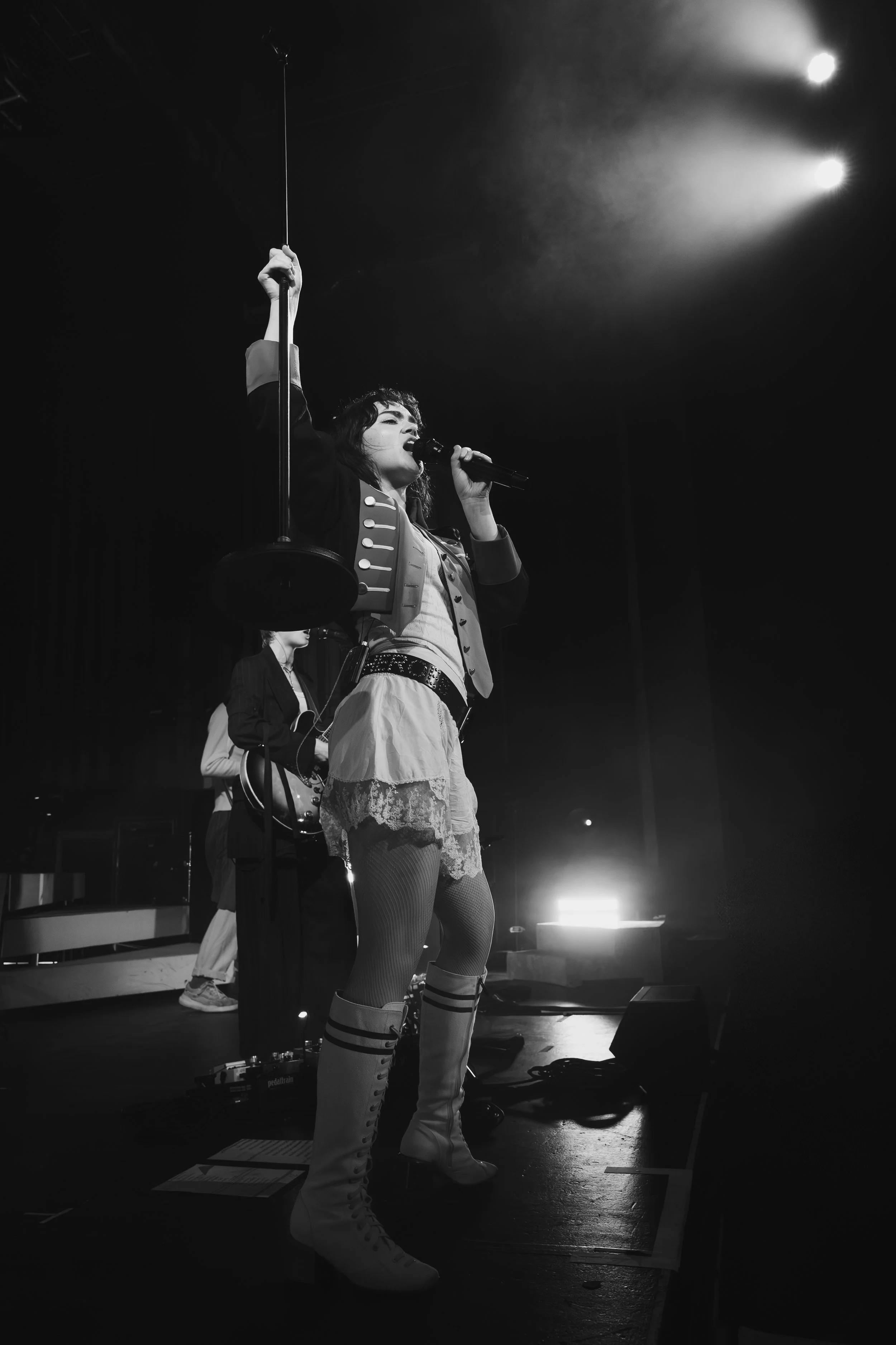 The Last Dinner Party Shot by Taylor Gabrovic-01.jpg