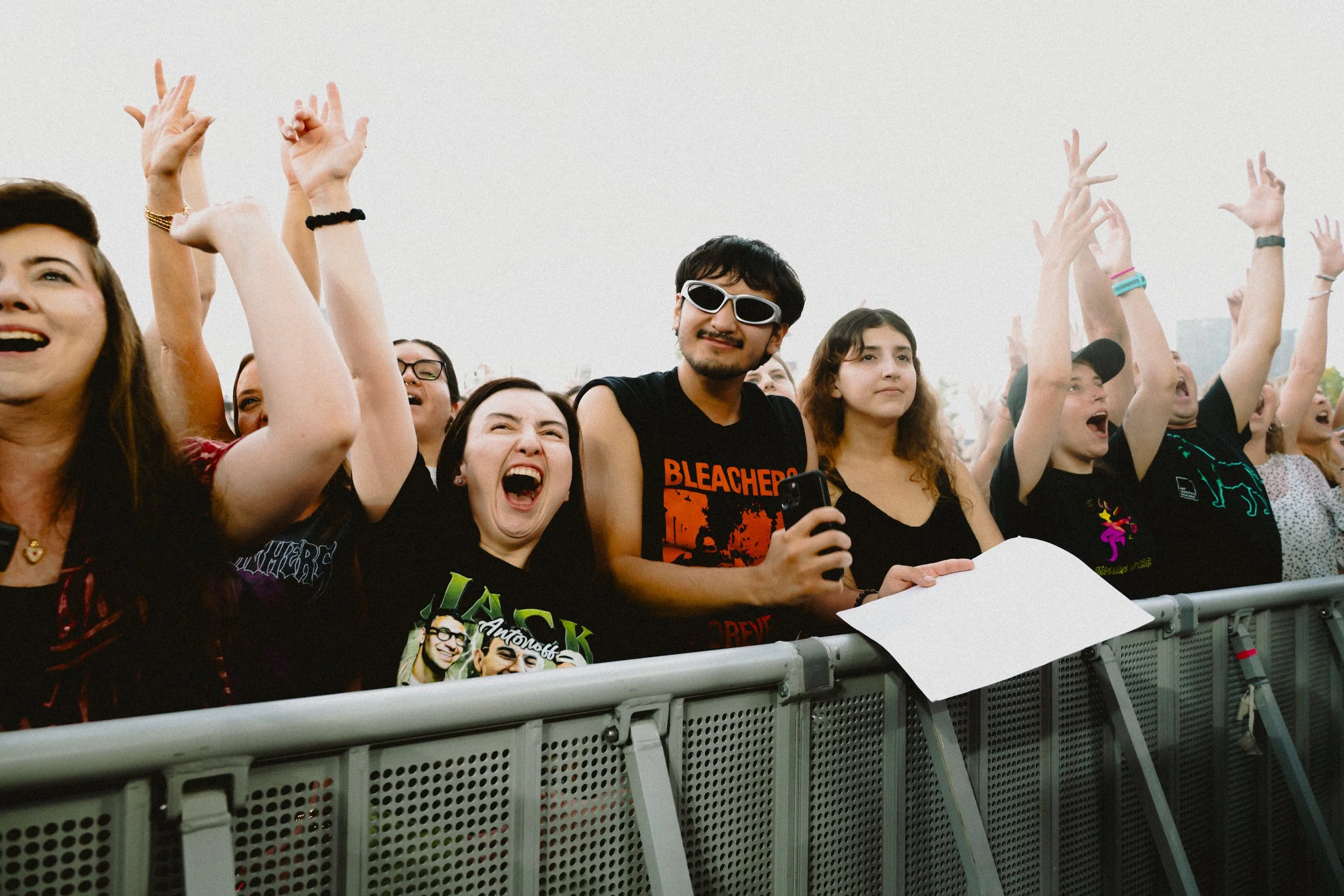 BLEACHERS-@ISABELELISEPHOTO-KINDACOOL-23.jpg