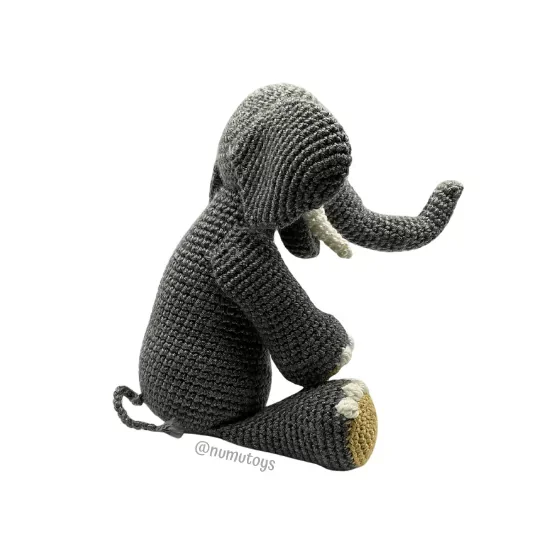 Elephant_character_numu_softoys_b.webp