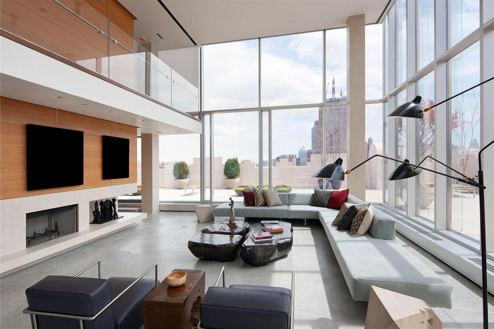 superb-new-york-penthouse-for-rent-ideas-manhattan-design-with-spectacular-and-glamorous-penthouses-in-nyc.jpg