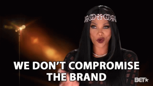 3 Mistakes High Performing MId-Career Women Leaders Make When Marketing Themselves 