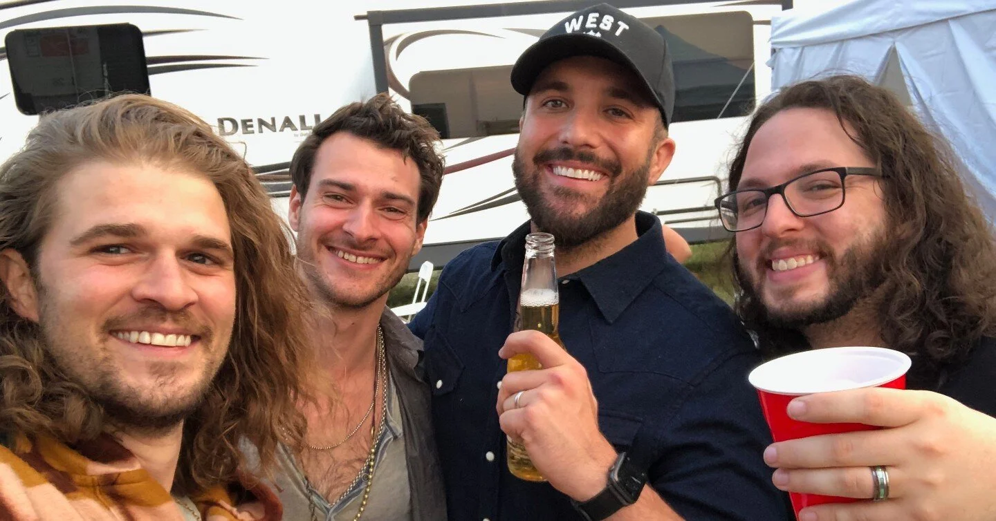 Little throwback to playing with this guy a few weeks ago, always an honor to share the stage with you man @tylerrich