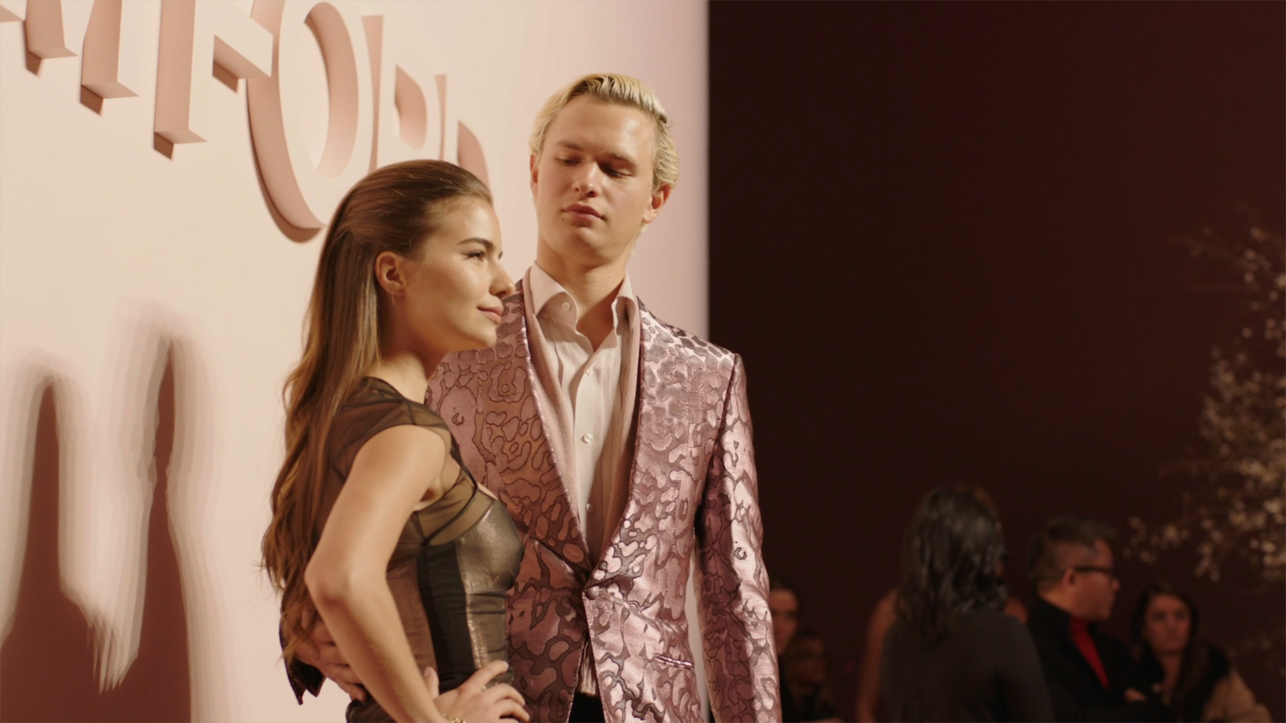 TOM FORD RUNWAY 30 SECONDS.00_06_53_13.Still021.png