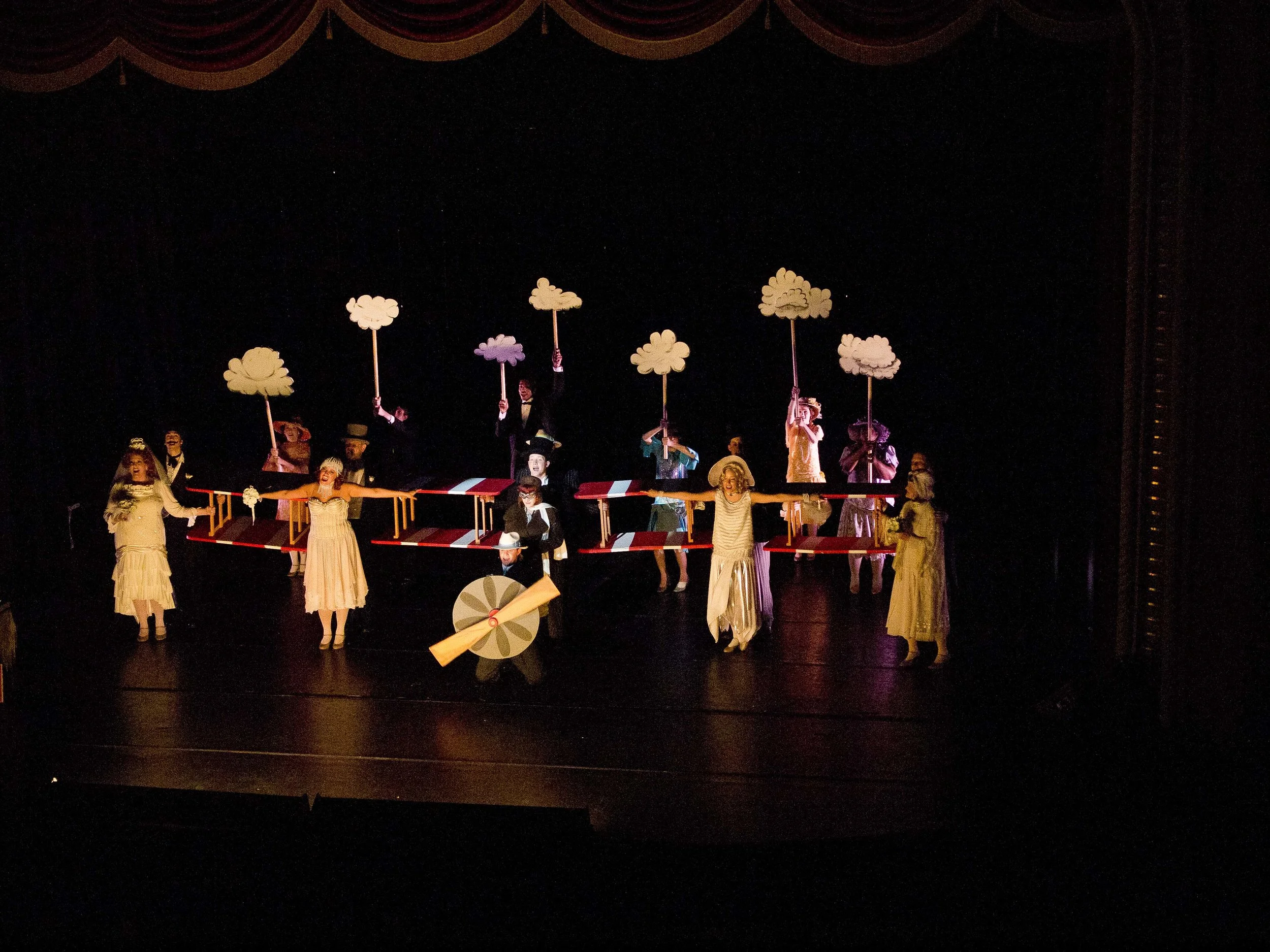 THE DROWSY CHAPERONE (2011)