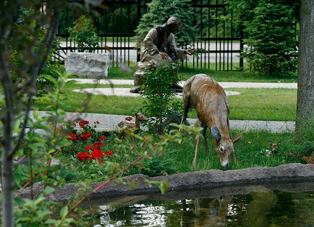 Deer-statue.jpg