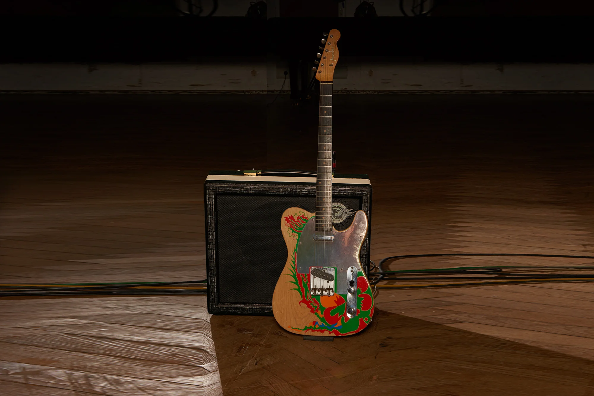 SunDragon_website_image_dragonguitar2000.jpg