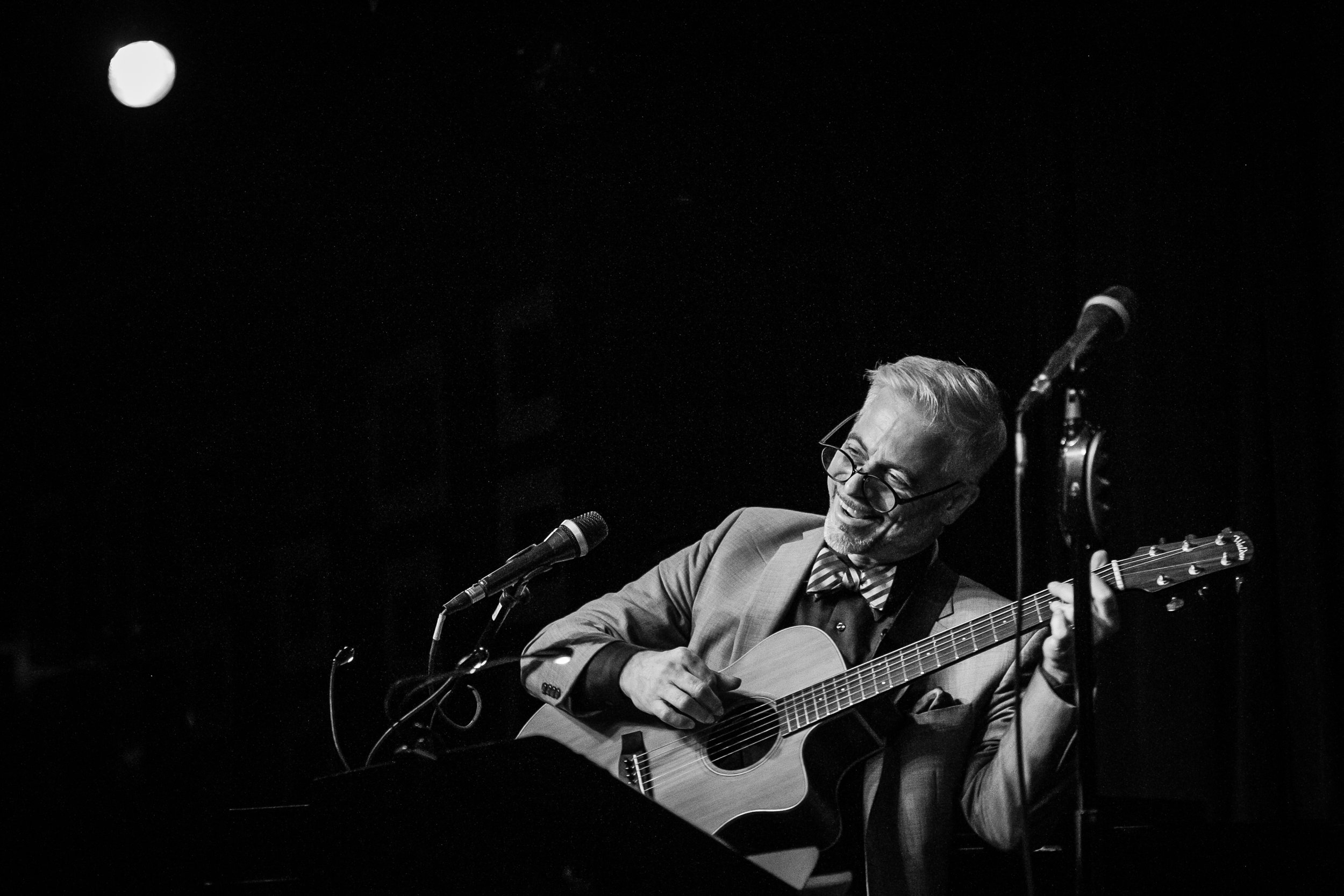 Sean Harkness guitar