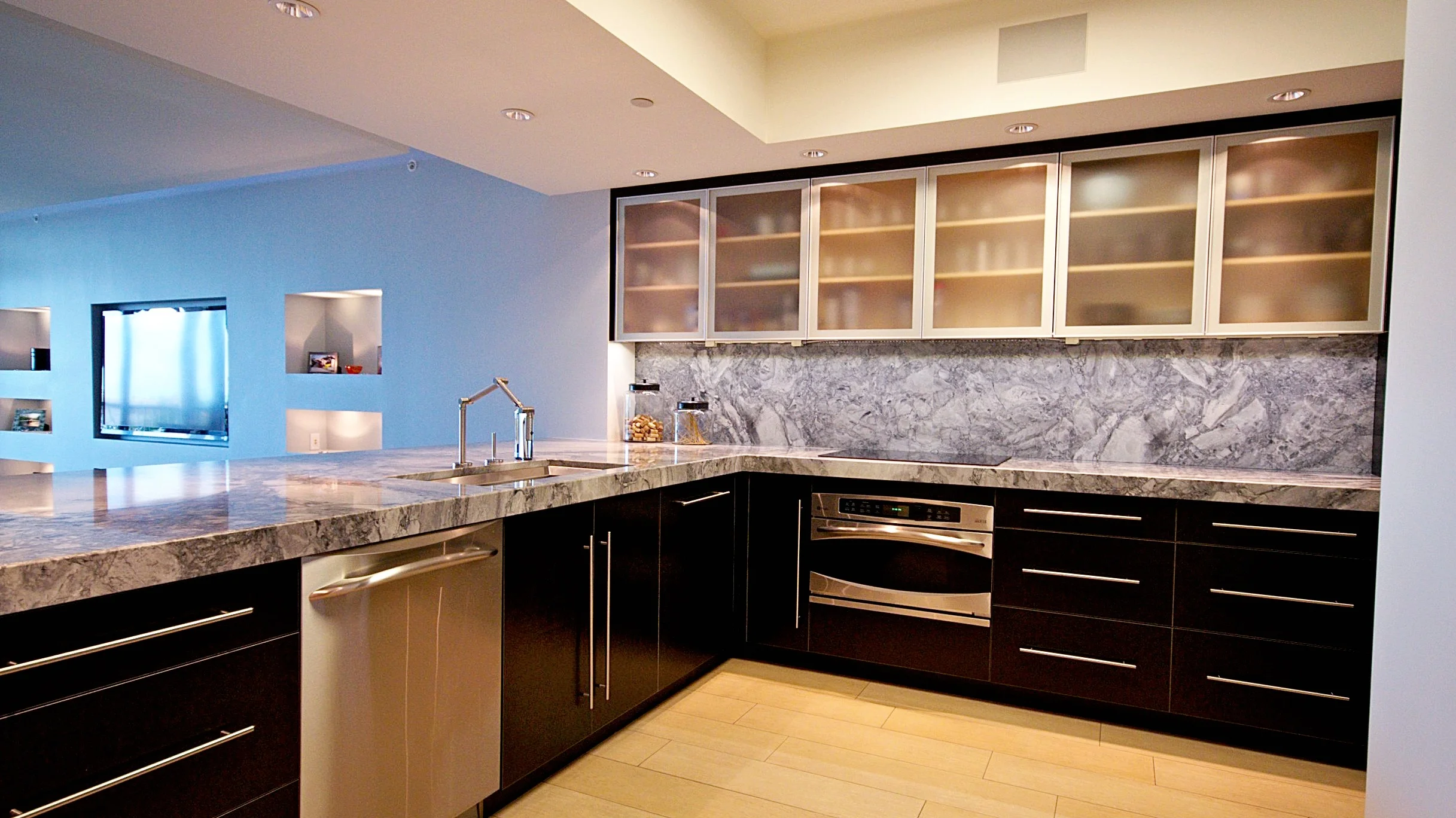 Dunes 404 Kitchen After.jpg