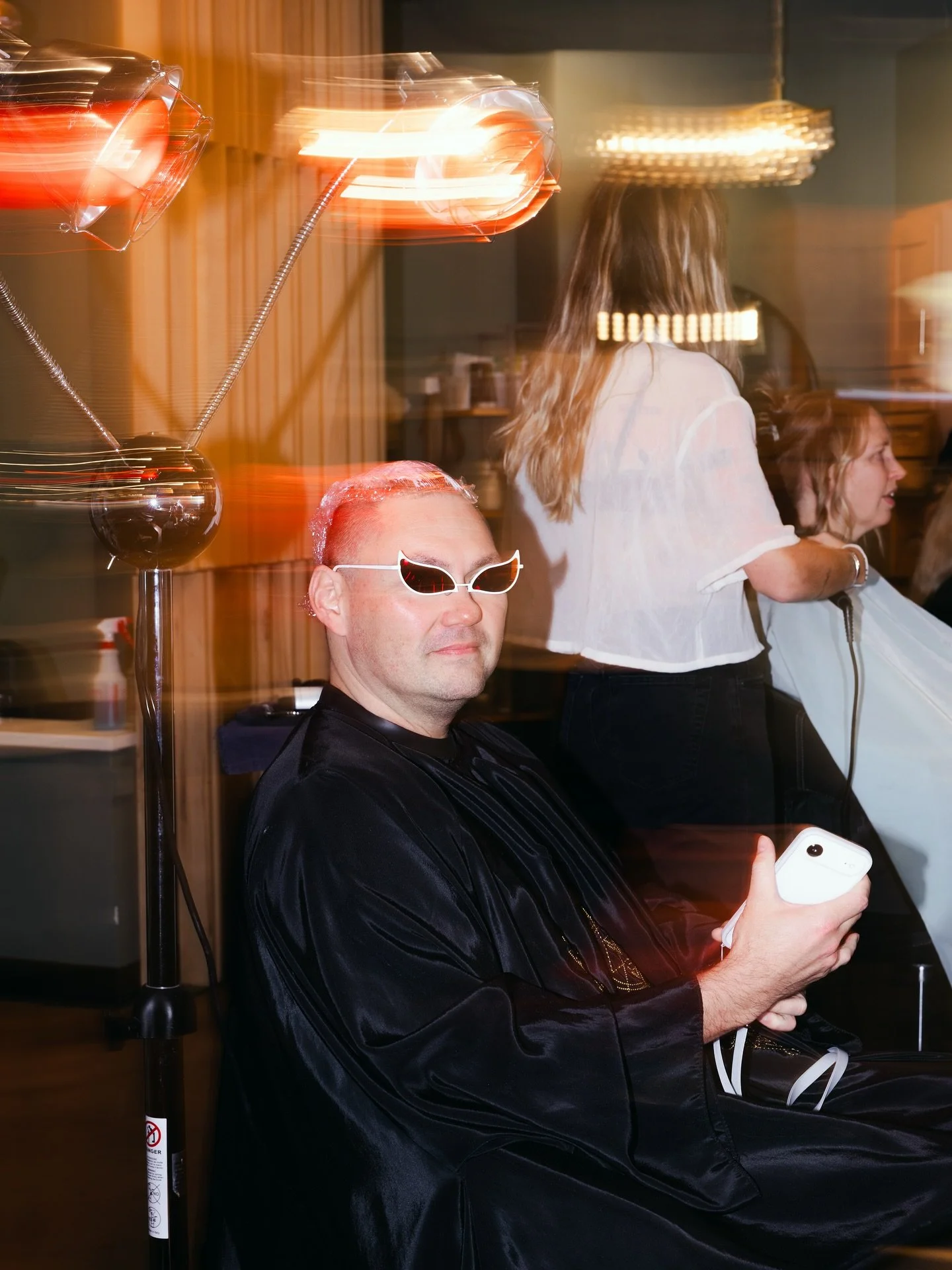 Coming to the salon looking extra fly 🖤
We love designing hair around your vibe so come dressed the part and show us who you are Austin! 
@peachyhairz 
Austin Salon | ATX Hairatylist 
#austinsalon #clients #hairsalon #vibin #deeprootsyall