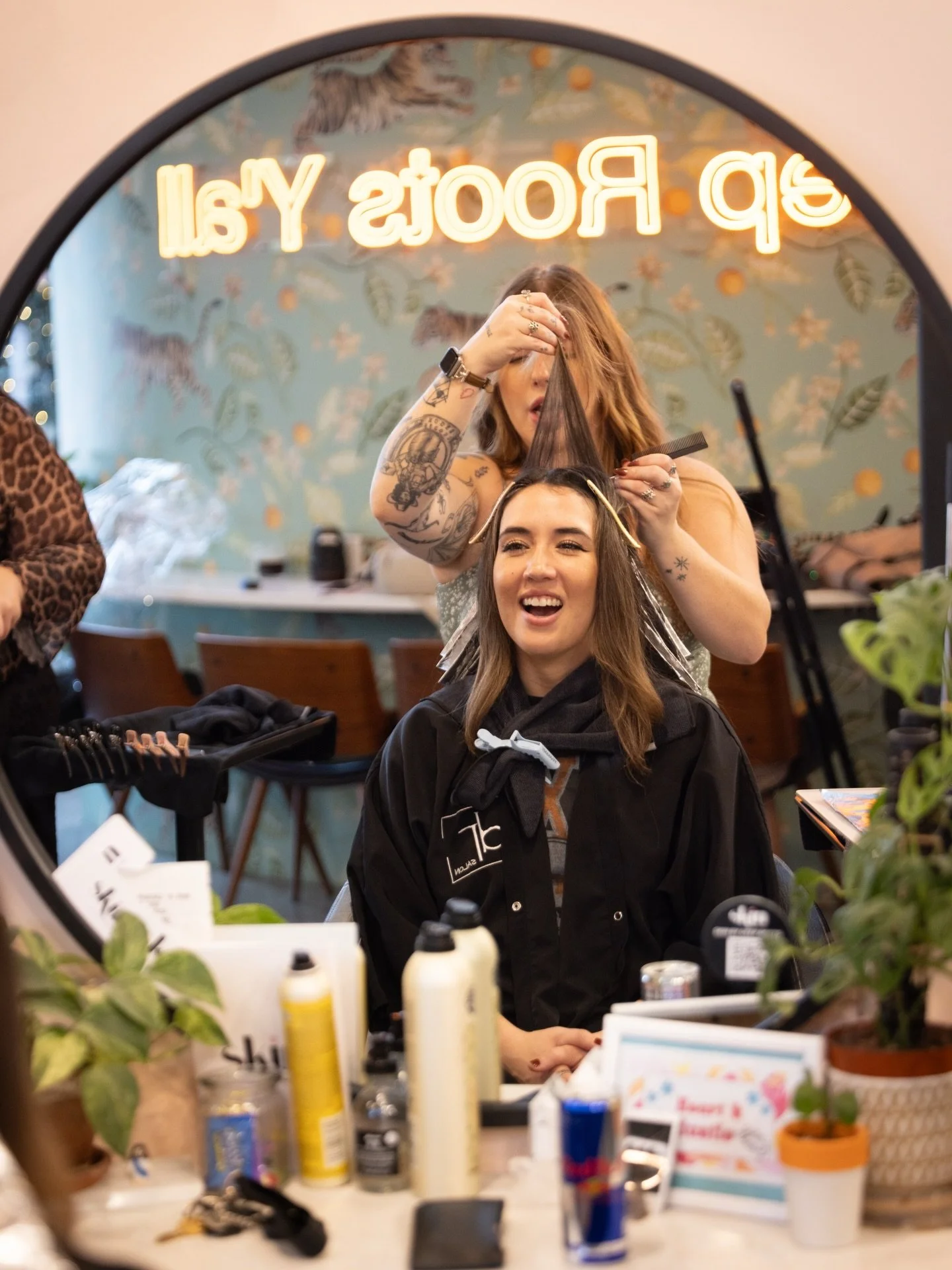 We&rsquo;ll see you guys Friday, Jan 2 ❤️ 

We&rsquo;re rested and refreshed and ready to see you in our chairs!  Remeber you can still book appointments on line at:

www.deeprootsatxsalon.com 

We are returning calls and texts as well 512-505-8525

